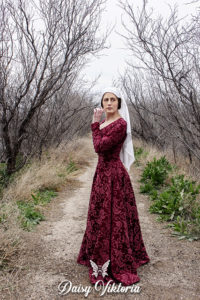 red brocade kirtle cotehardie gothic fitted gown